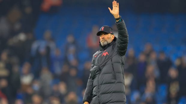 Jurgen Klopp waving to the crowd